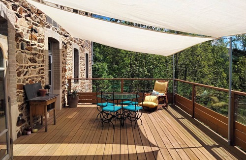 Ferrieres-sur-Sichon House | The clog maker