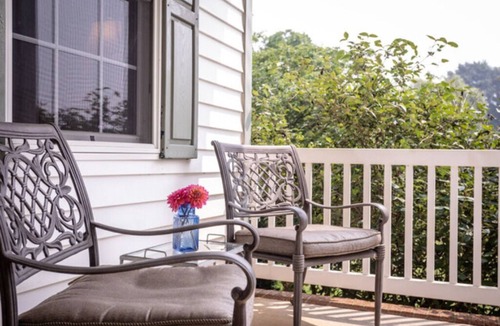 Harrisonburg Apartment | The Clover - Cottage