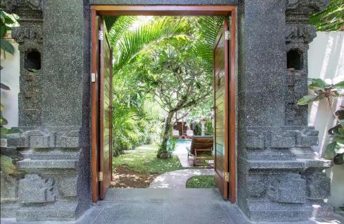 Laksmana Villa | The Clovewood Villa