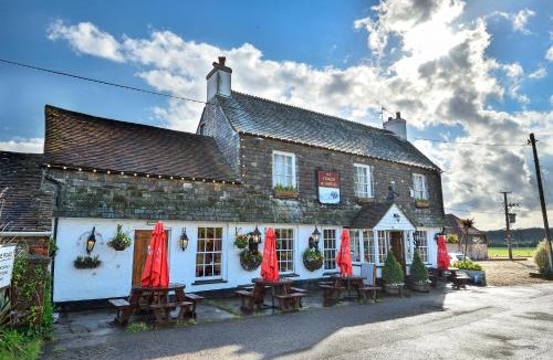 Hammerpot Hotel | The Coach and Horses