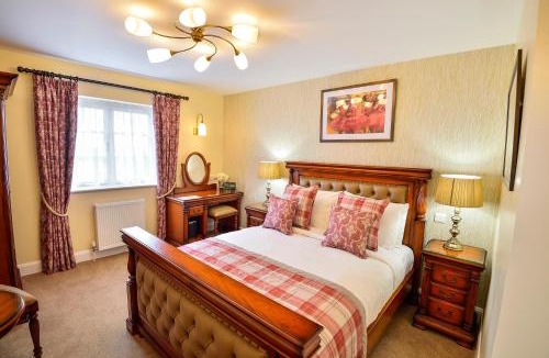 Hammerpot Hotel | The Coach and Horses