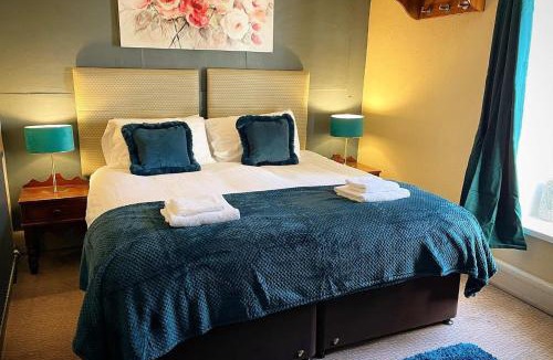 Chepstow Bed & Breakfast | The Coach and Horses Inn