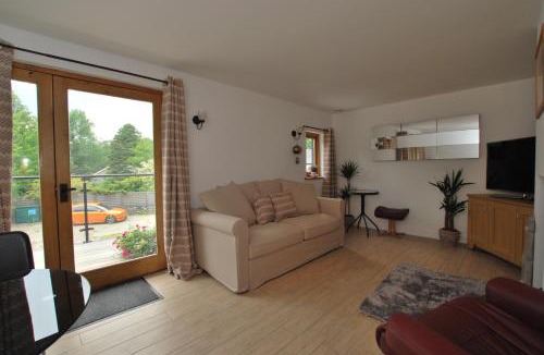 Glyn Ceiriog Apartment | The Coach House Annexe