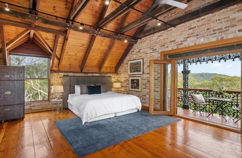 Berrilee House | The Coach House at Berrilee