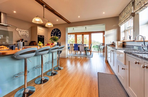 Whitchurch House | The Coach House at Tybroughton