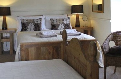 Hambrook Bed & Breakfast | The Coach House