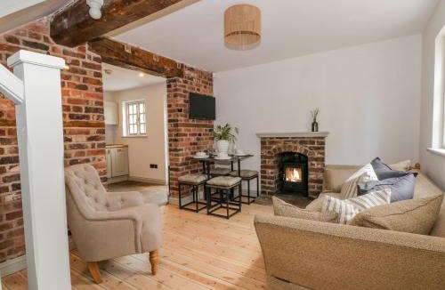 Wrinehill House | The Coach House