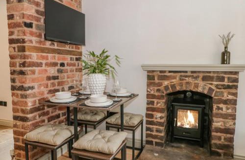 Wrinehill House | The Coach House