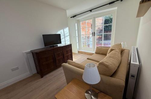 Halstead House | The Coach House