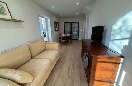 Halstead House | The Coach House