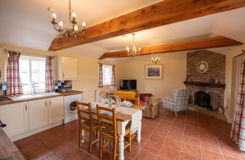 Lincoln House | The Coach House