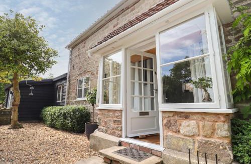 Walford House | The Coach House