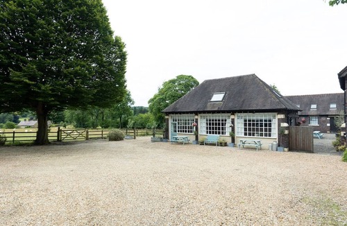 Crich Apartment | The Coach House Summa