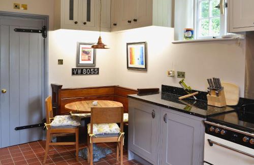 Buckland St Mary House | The Coach House The Old Rectory