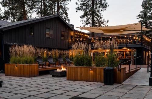 Lakeside Park Hotel | The Coachman Hotel
