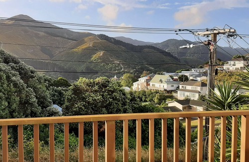 Wellington Apartment | The Coast is Clear - South Coast delight