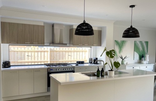 Powlett River House | The Coastal Abode -Ocean views/cozy vibes/fire pit