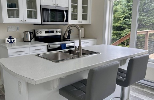 Colindale House | The Coastal Bay View