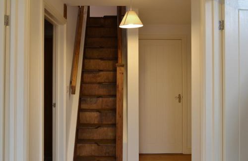 Glastonbury House | The Cobbles