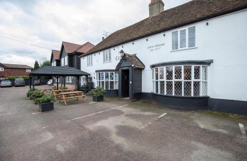 Sheering Hotel | The Cock Inn Hotel