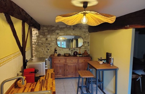 Amfreville-sous-les-Monts Apartment | The cocoon under the vine
