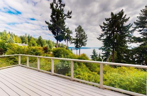 Anderson Island House | The Coffee Grounds