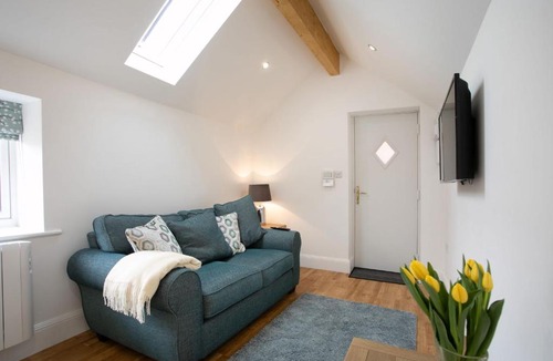 Stanton on the Wolds House | The Coffin Maker's Cottage, Bunny