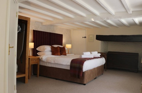 Colesbourne Hotel | The Colesbourne Inn