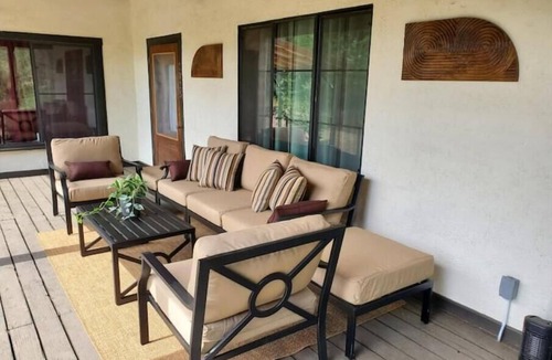 Cochise County House | The Colibri Vineyard House