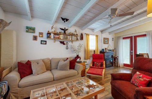 Silver Creek Village House | The Collector's Hideaway