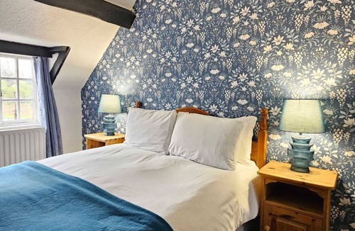 Quedgeley Hotel | The College Arms