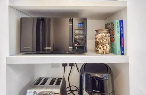 Lechlade House | The Colleys