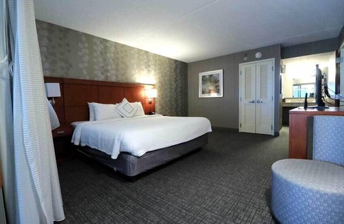 Columbus Hotel | The Columbus Hilliard Hotel