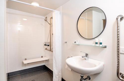 Whakatane Hotel | The Com Plex Motel