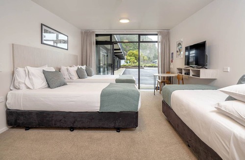 Whakatane Hotel | The Com Plex Motel