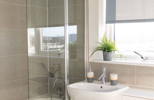 Hatfield Apartment | The comfy Hatfield nest