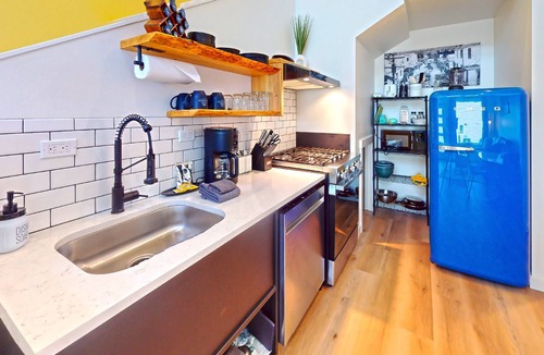 Seaside Villa | The Commons - Courtyard - S