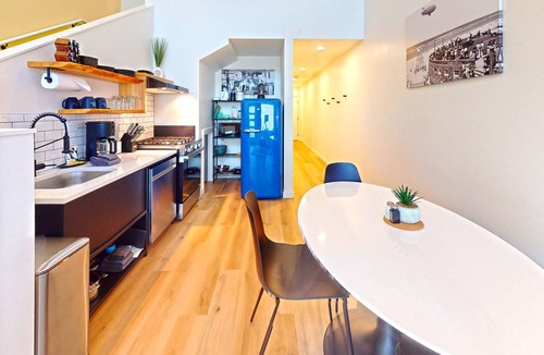 Seaside Villa | The Commons - Courtyard - S