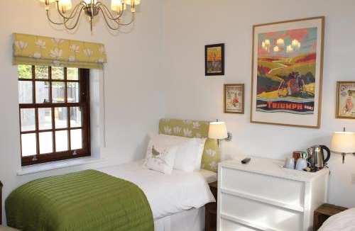 Littley Green Hotel | The Compasses