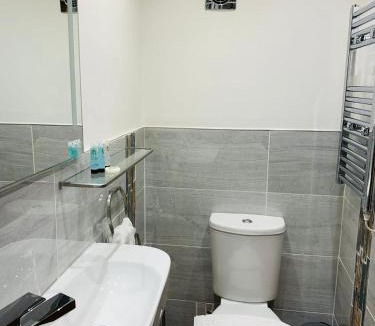 Damerham Hotel | The Compasses Inn