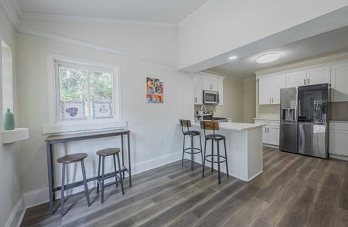 Athens Cottage | The Complex on Bobbins Mill