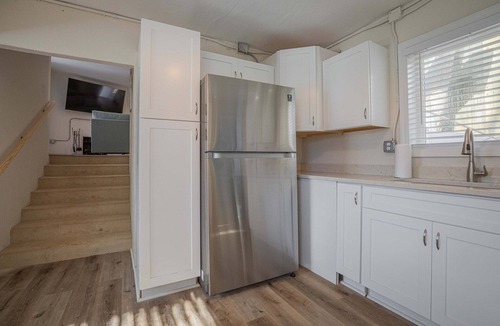 Athens Cottage | The Complex on Bobbins Mill