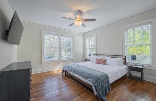 Athens House | The Complex on Bobbins Mill