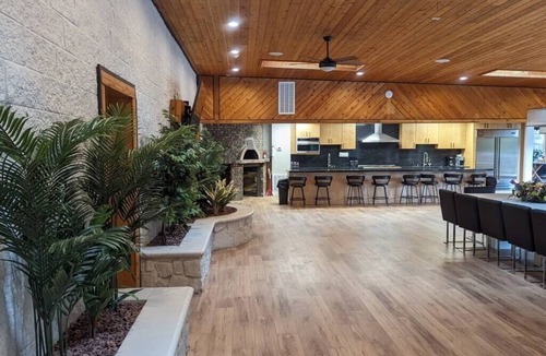 Monticello House | The Compound by Malon Villas