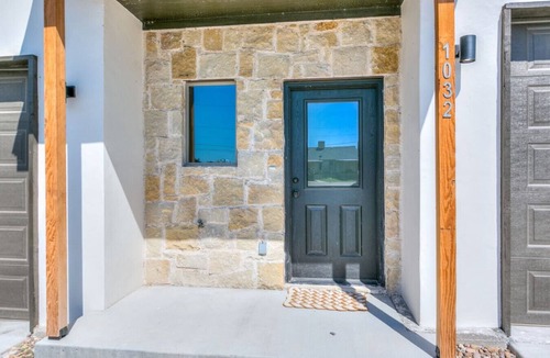 San Angelo House | The Concho - 3 BR - 2.5 BA
