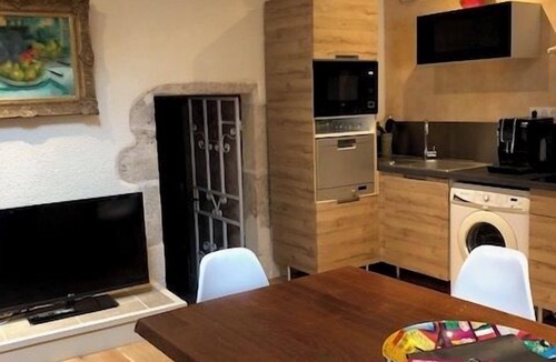 Beaune House | The Confraternity house : Residence with pool