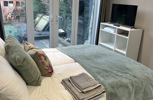 Kings Langley Bed & Breakfast | The Coniston Rooms