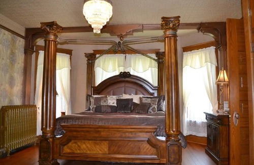 Prairie du Rocher Bed & Breakfast | The Conner House B&B