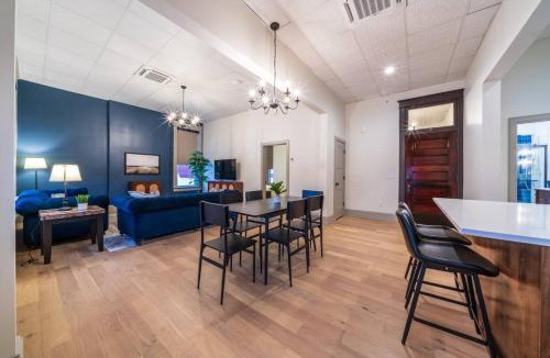 Sedalia Apartment | The Conservatory