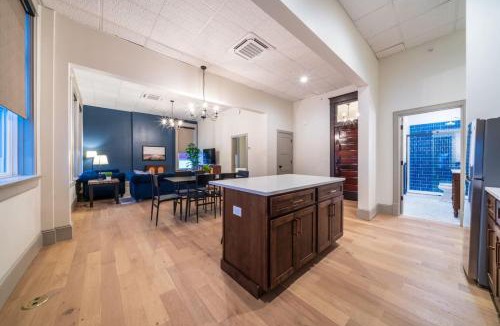 Sedalia Apartment | The Conservatory